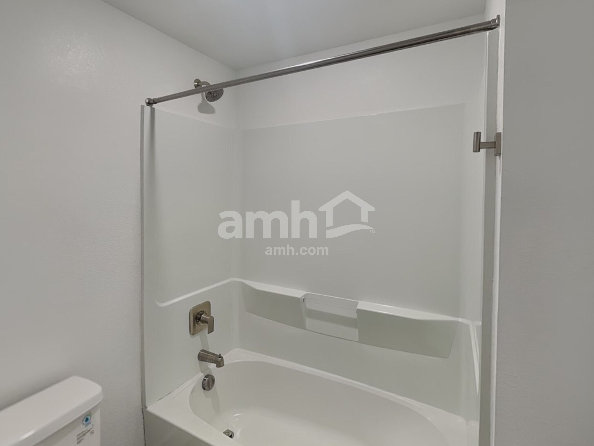 Building Photo - 14891 W 82nd Ave