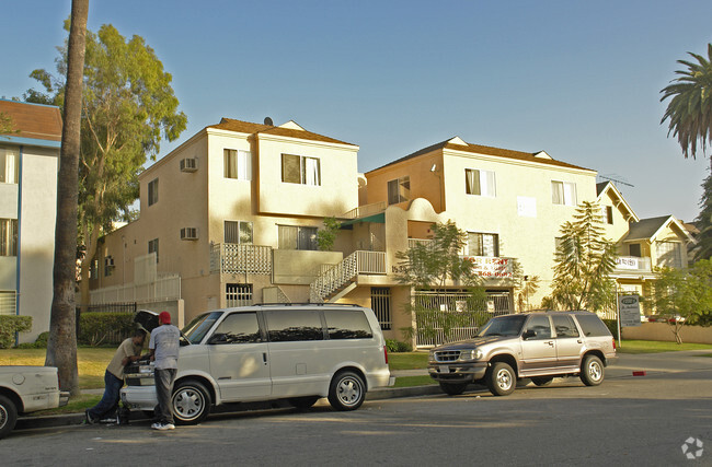 Building Photo - Saint Andrews Apartments
