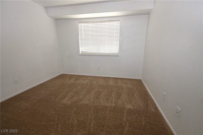 Building Photo - 5012 Starfinder Ave