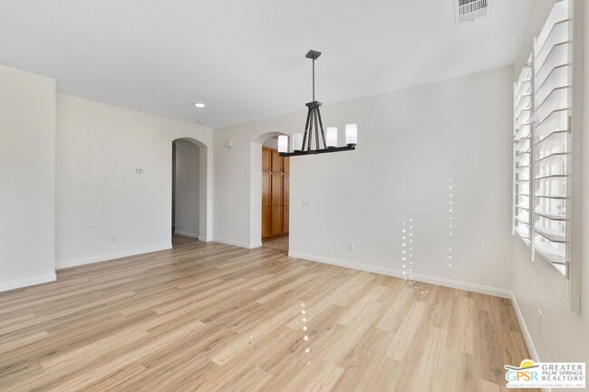 Building Photo - 82011 Deniro Ct