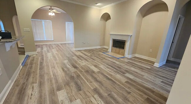 Building Photo - 7204 Southwind Dr