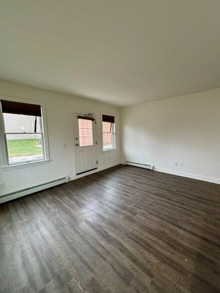 Building Photo - 476 Terrace Blvd