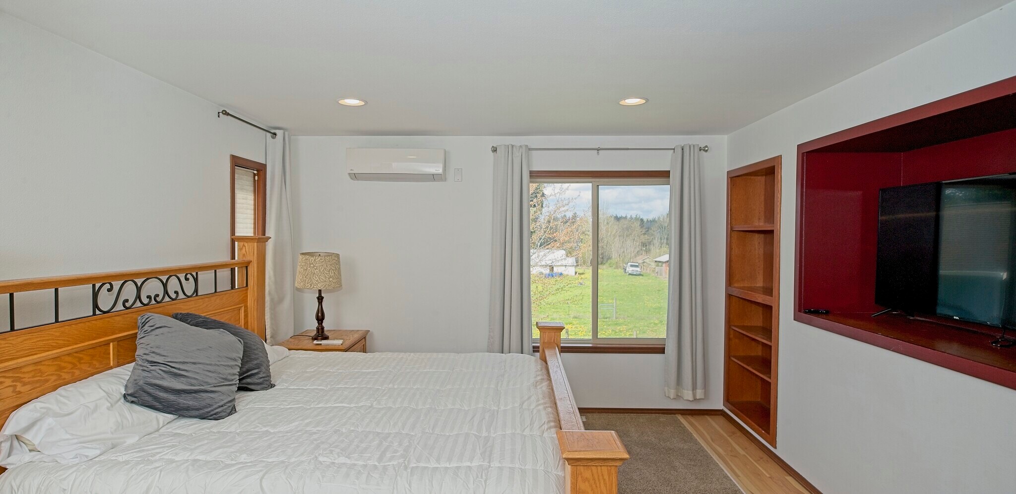 Building Photo - 11802 74th Ave E