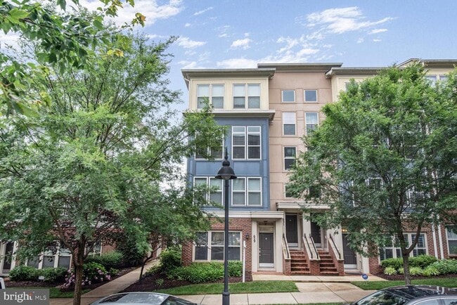 Primary Photo - 629 Diamondback Dr