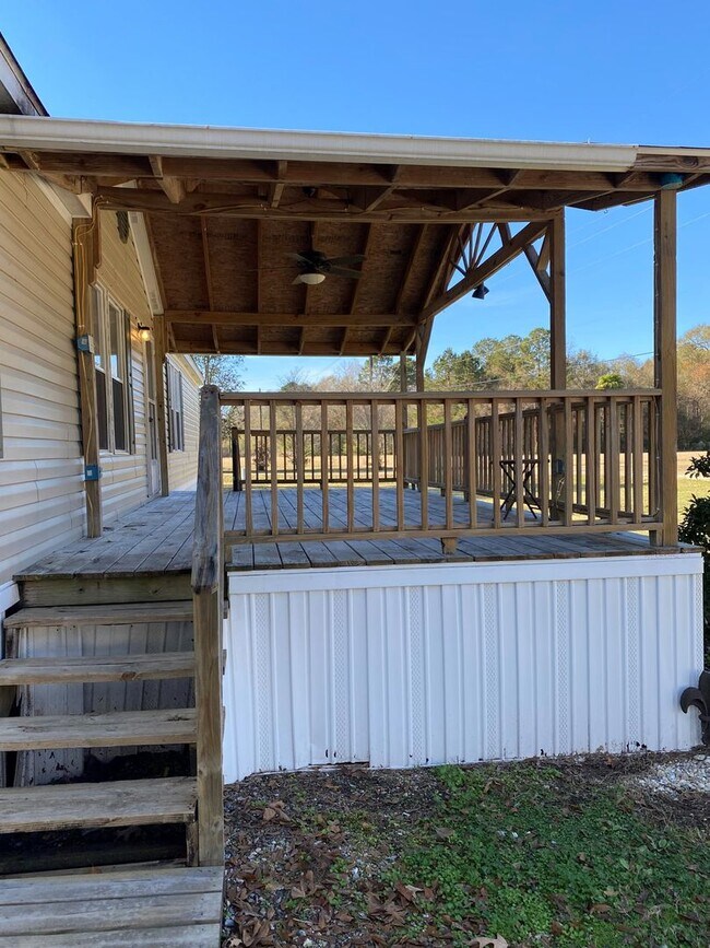 Building Photo - 35782 Bend Rd