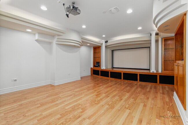 Building Photo - 312 Camargo Ct