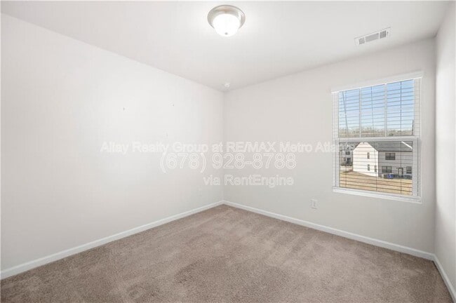 Building Photo - 6448 Mountain Home Way