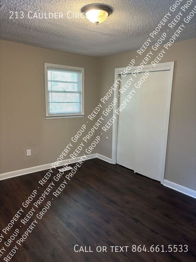 Building Photo - 213 Caulder Cir