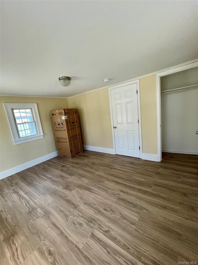 Building Photo - 46 E Market St