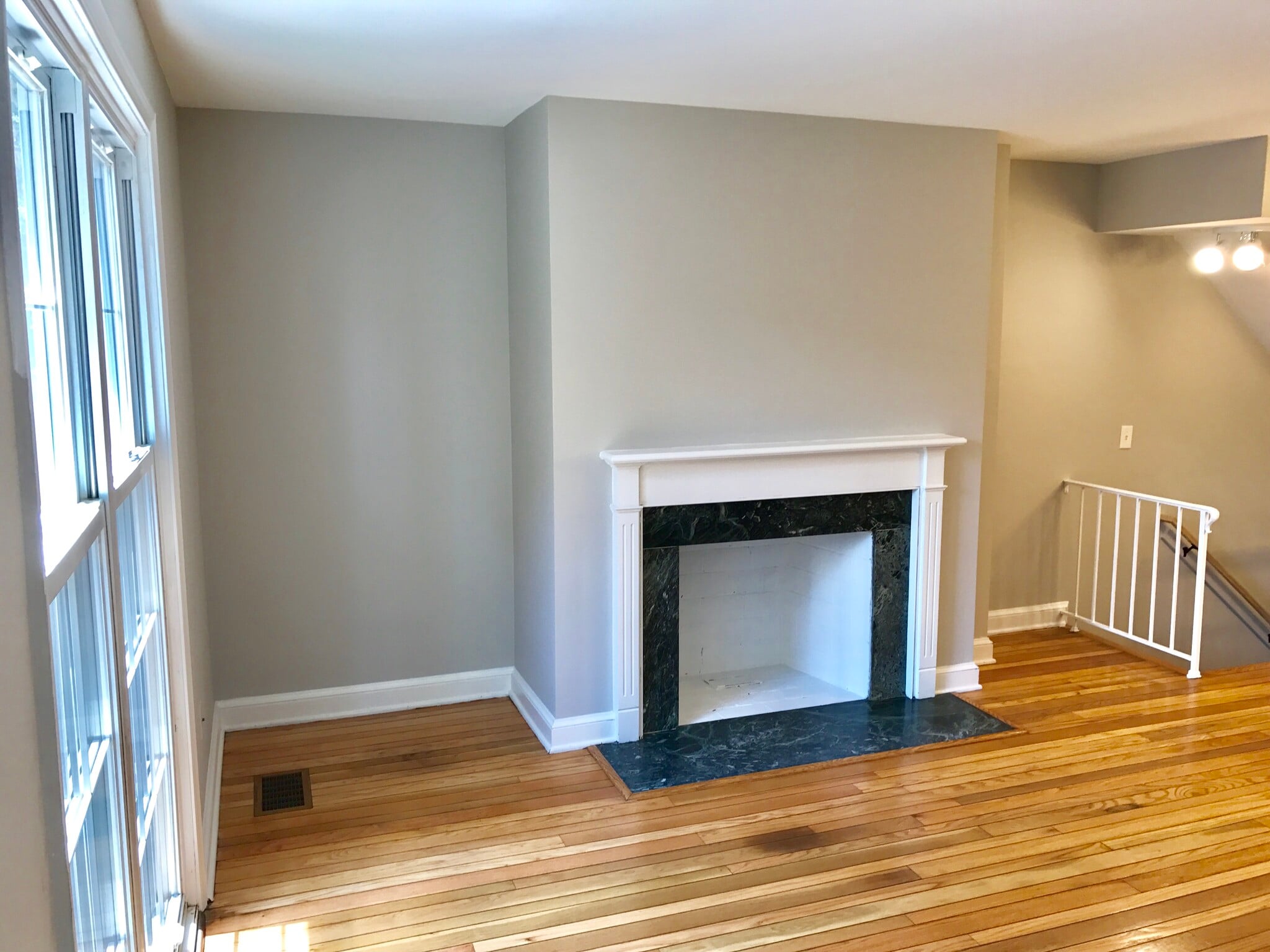 Building Photo - 2526 Queen Annes Ln NW