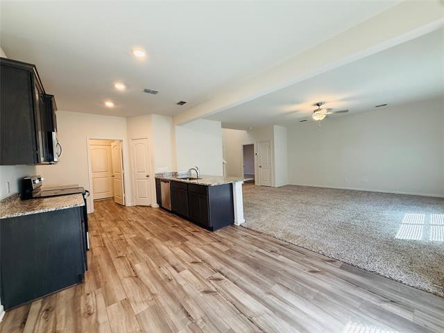 Building Photo - 636 Aqueduct Dr