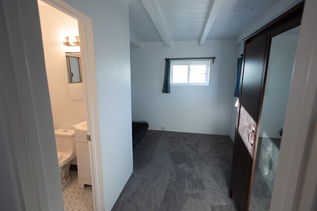 Building Photo - Newly remodeled 3 bedroom 1.5 Bath