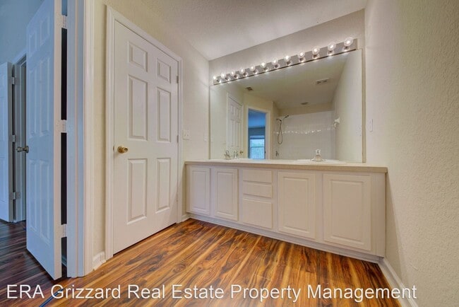 Building Photo - 3 br, 2.5 bath House - 5207 Hawkstone Drive