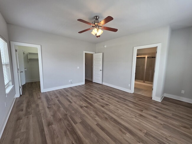 Building Photo - 6521 W Knoll View Way