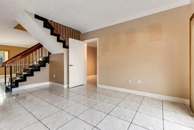 Building Photo - 6691 SW 137th Ct