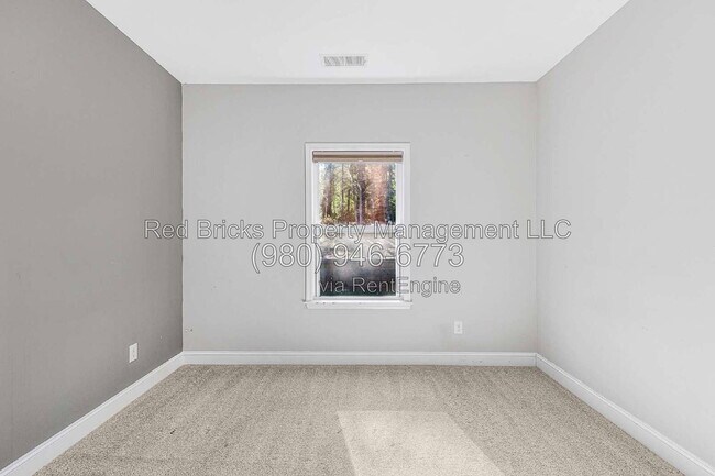 Building Photo - 13022 Oakhaven Glen Ln