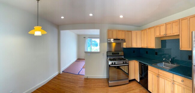 Building Photo - 450 Loma Vista Terrace