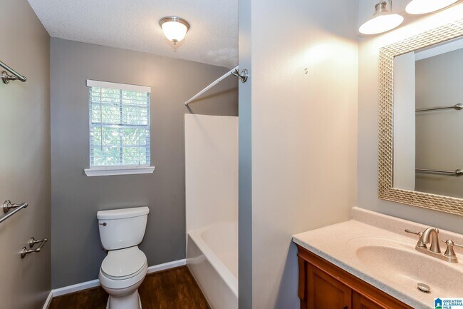 Building Photo - 4346 Morningside Dr