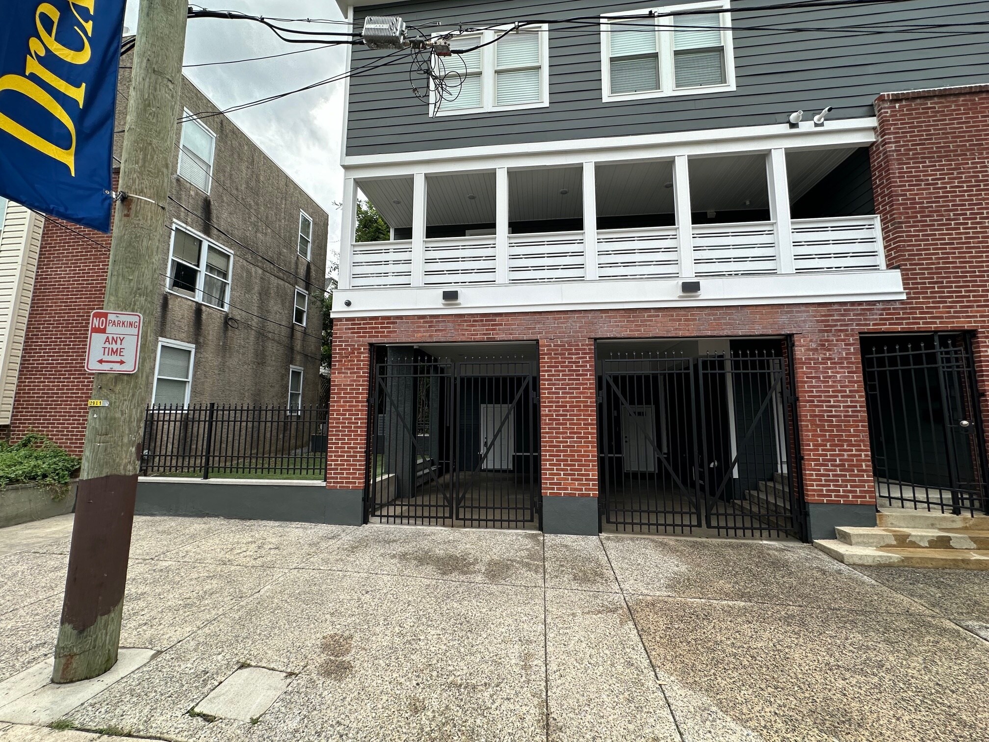 Building Photo - 256 N 32nd St