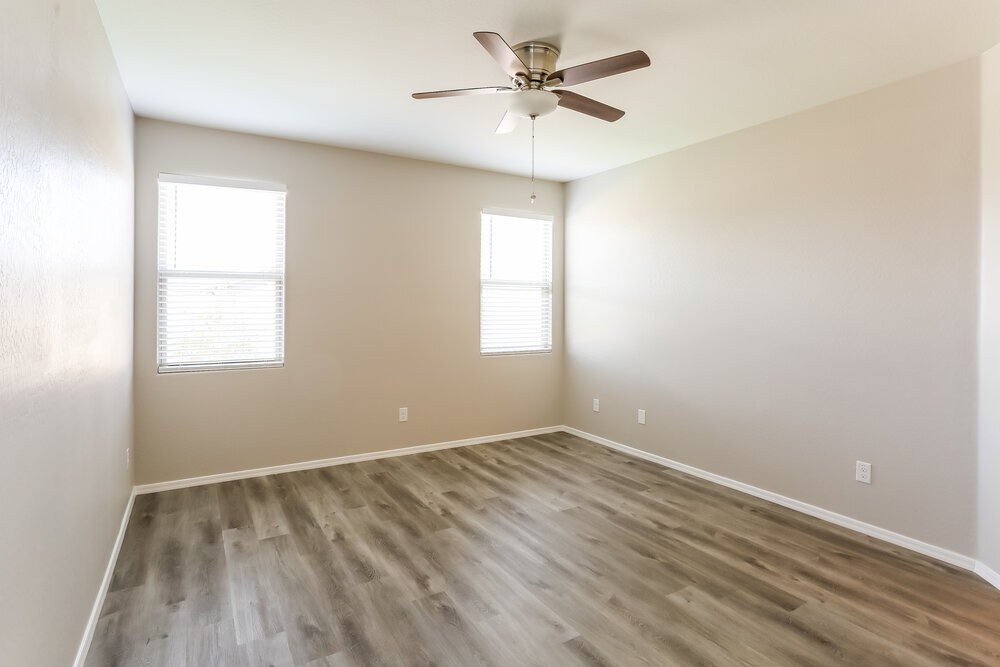 Building Photo - 6873 S Blue Hills Dr