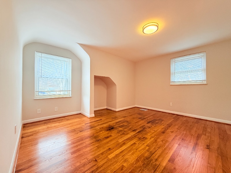 Building Photo - 4540 Victor Ave