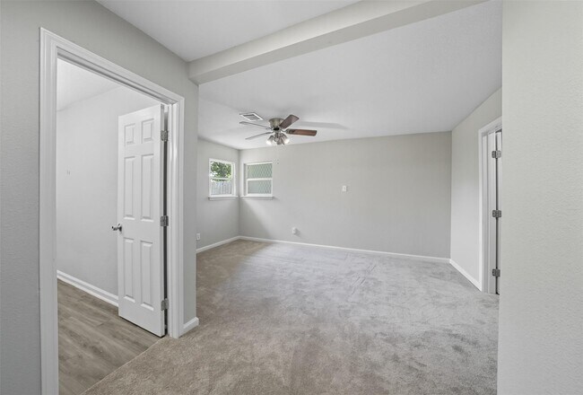 Building Photo - 5022 Balkin St