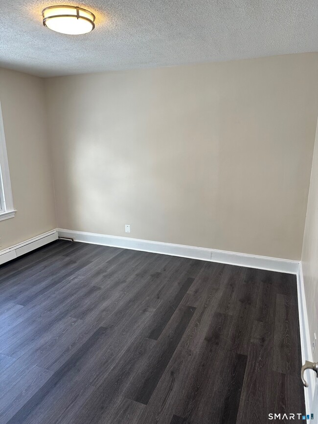 Building Photo - 59 Sherbrooke Ave