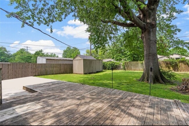 Building Photo - 3408 S Pittsburg Ave