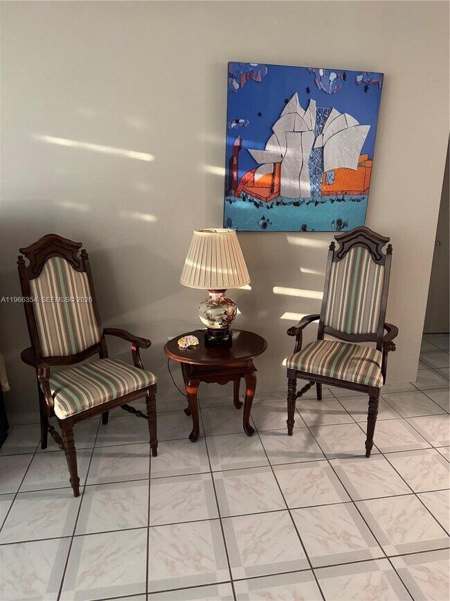 Building Photo - 2899 Collins Ave