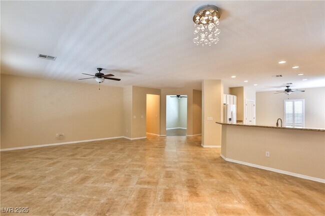 Building Photo - 2264 Laurel Heights Ln