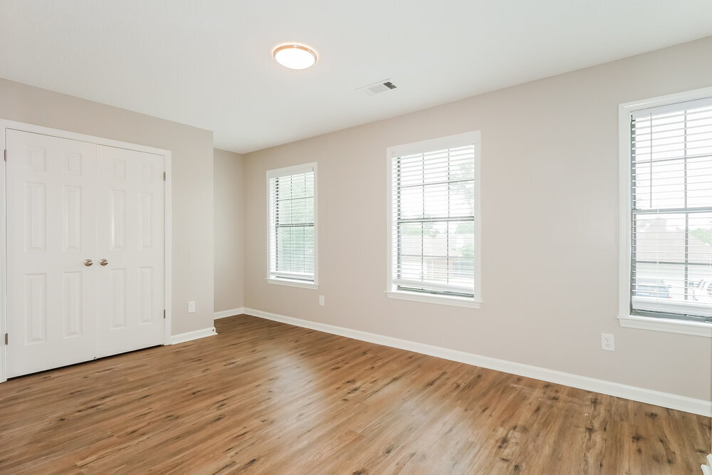 Building Photo - 7733 Deerfield Trce