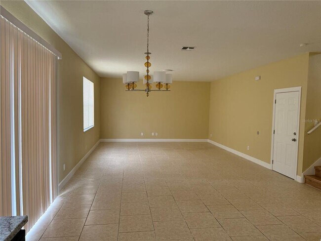 Building Photo - 933 Whispering Cypress Ln