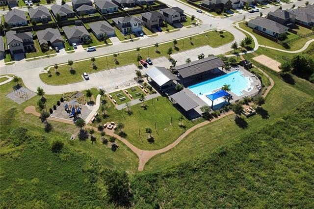 Building Photo - 1305 Vernon Dr