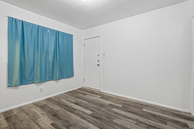 Building Photo - Cozy 1 Bedroom close to Fort Bliss