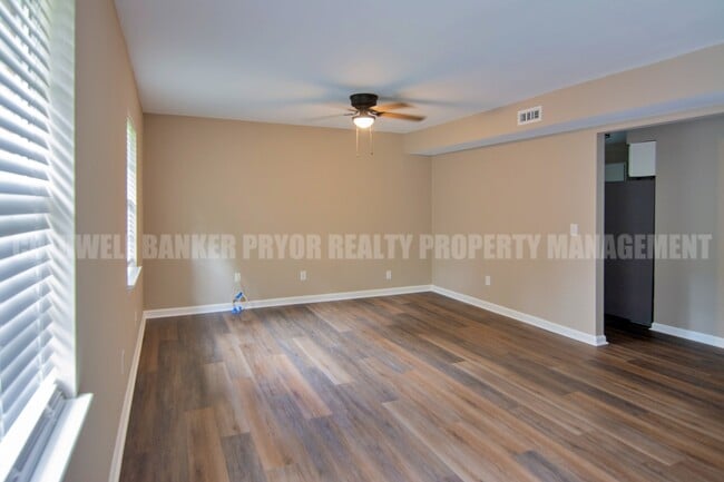 Building Photo - 5722 Moody Sawyer Rd