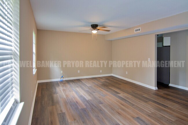 Building Photo - 5824 Moody Sawyer Rd