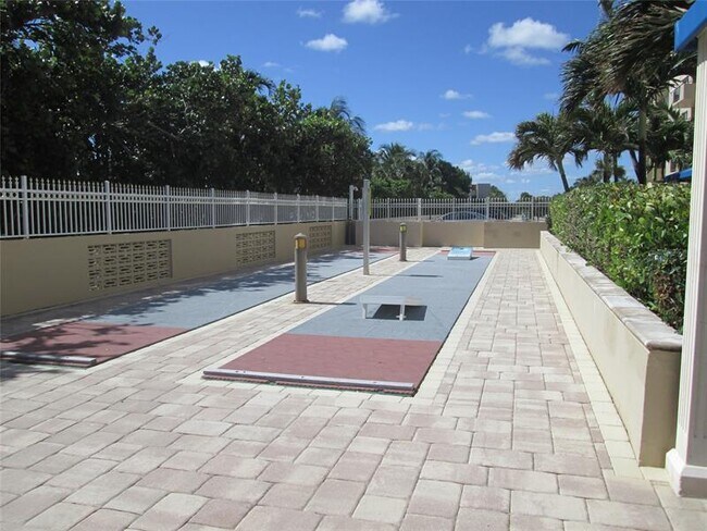 Building Photo - 2000 S Ocean Blvd