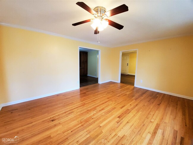 Building Photo - 48 Leigh St