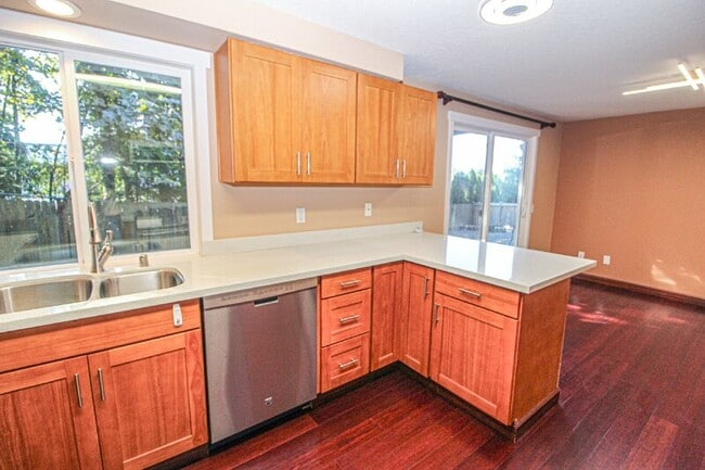 Building Photo - 17630 17th Dr SE