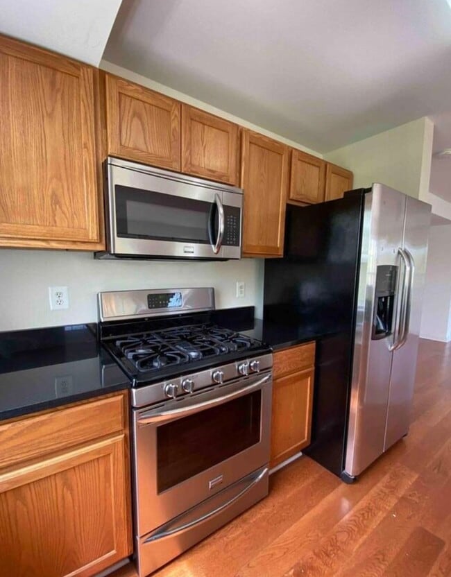 Building Photo - Normandy Place #306