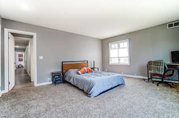 guest bedroom - 1750 Shawnee Rd