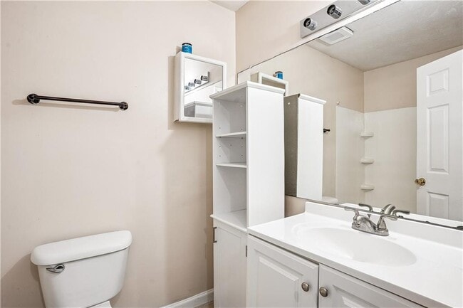 Building Photo - 6593 Sleepy Hollow Ln