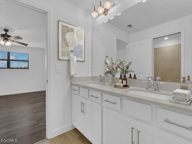 Building Photo - 10883 Timber Creek Dr