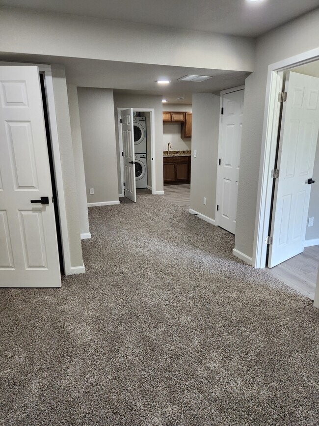 Building Photo - 5502 Dunbar Ct