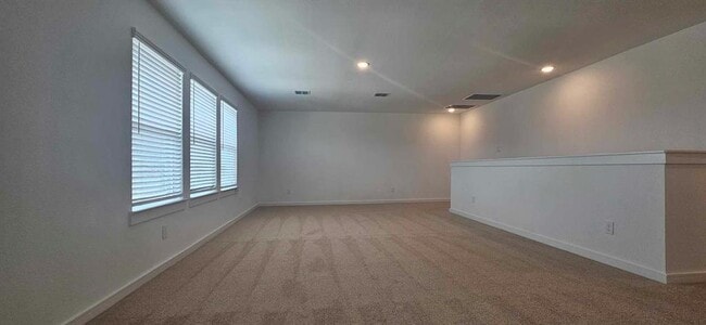 Building Photo - 8423 Bay Rdg Cir