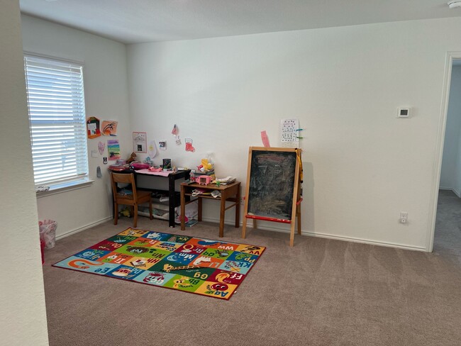 Building Photo - 549 Black Alder St