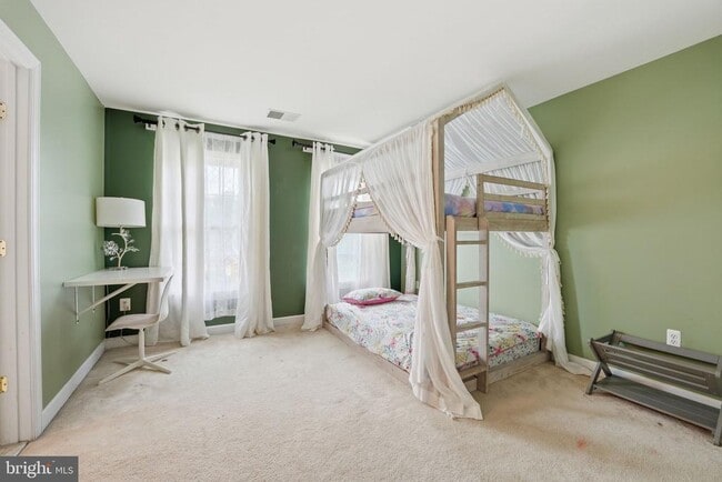 Building Photo - 7273 Tinsley Way