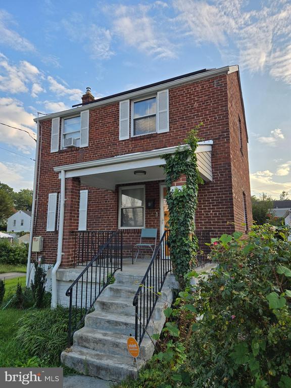 Building Photo - 4103 Vine St