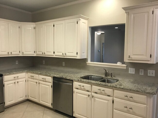 Building Photo - 3106 Silkwood Dr