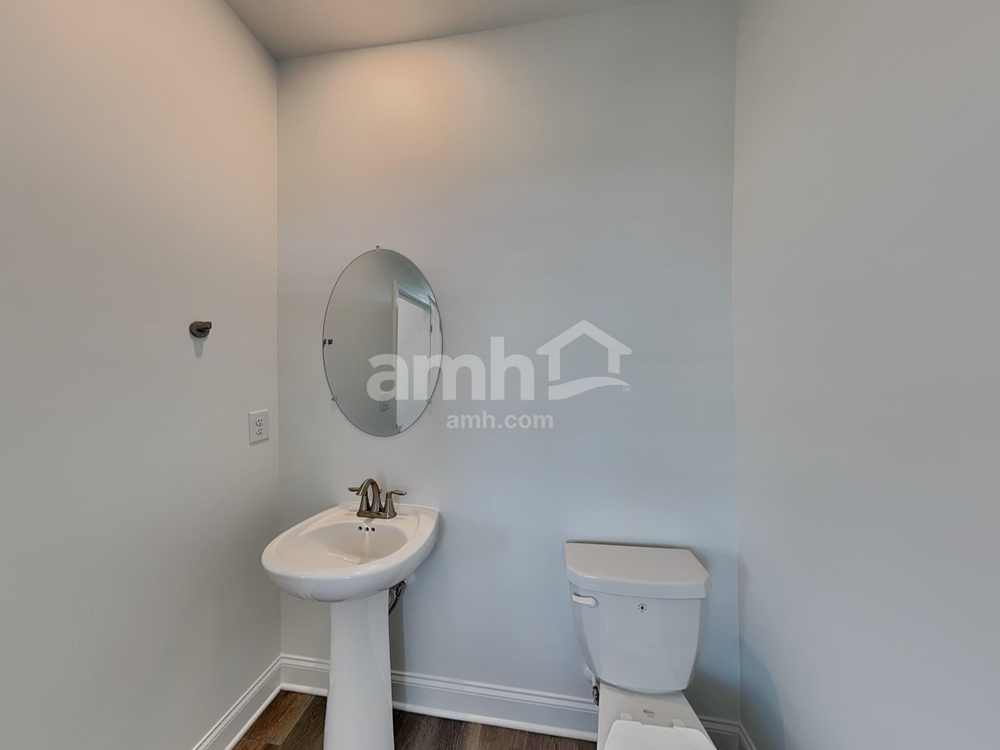 Building Photo - 116 Punderson Dr